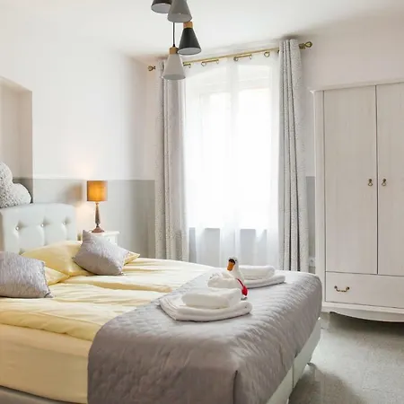Apartment Pod Jedynka - Sikorskiego 3/1 *