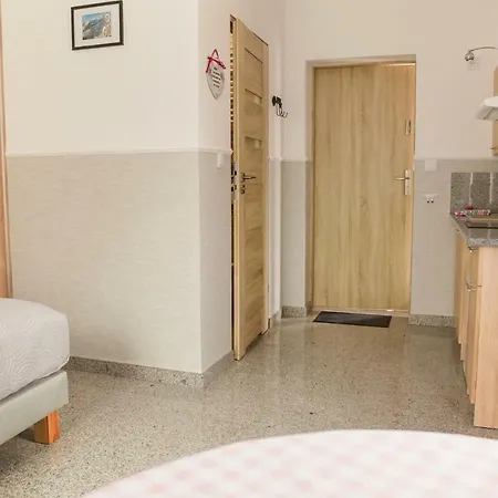 Pod Jedynka - Sikorskiego 3/1 *