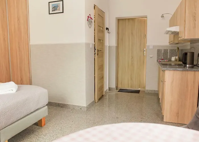 Pod Jedynka - Sikorskiego 3/1 *